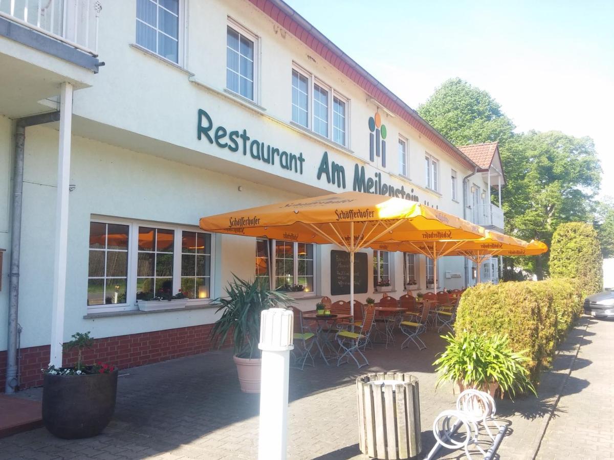 Hotel Am Meilenstein Dunkelforth エクステリア 写真