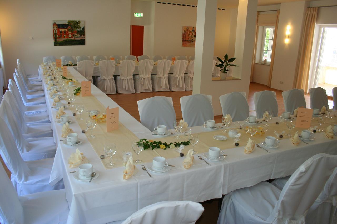 Hotel Am Meilenstein Dunkelforth エクステリア 写真