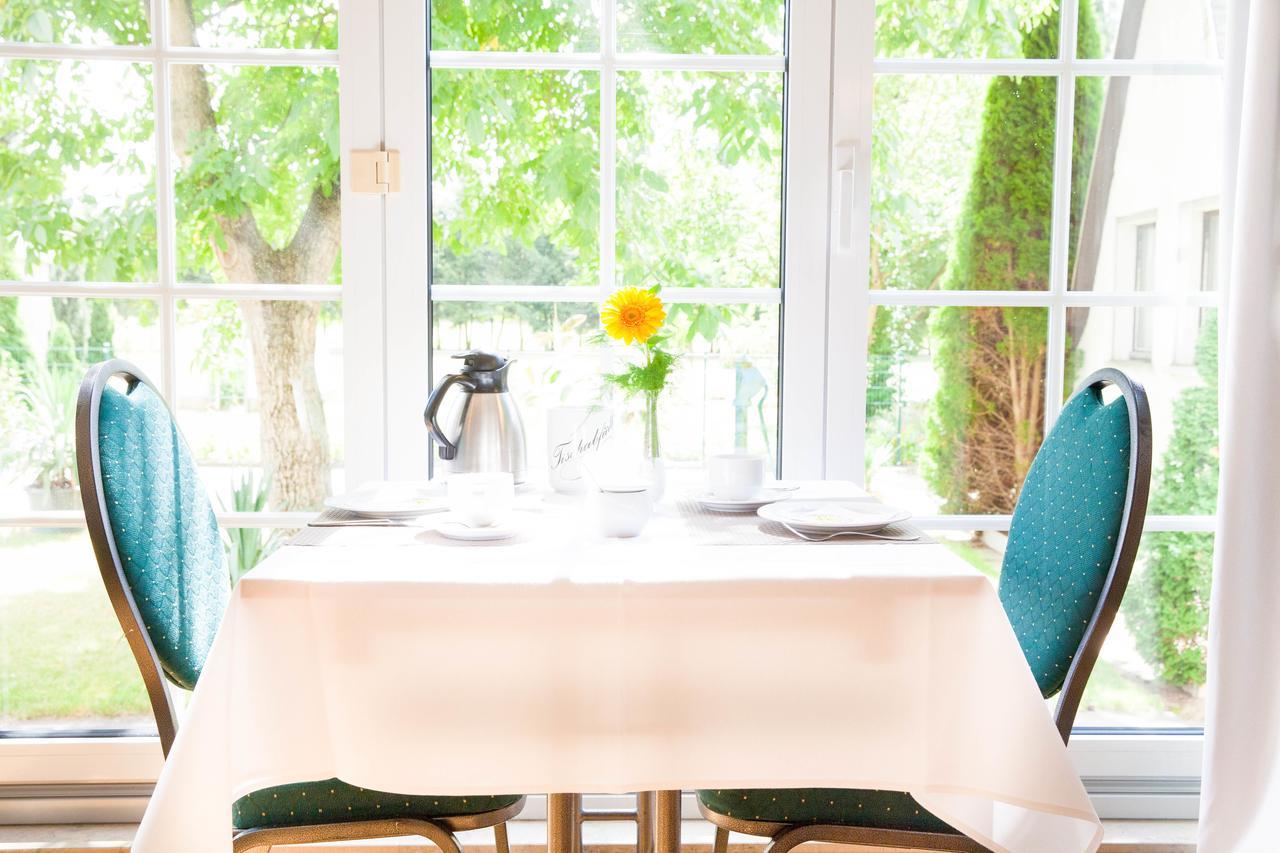 Hotel Am Meilenstein Dunkelforth エクステリア 写真