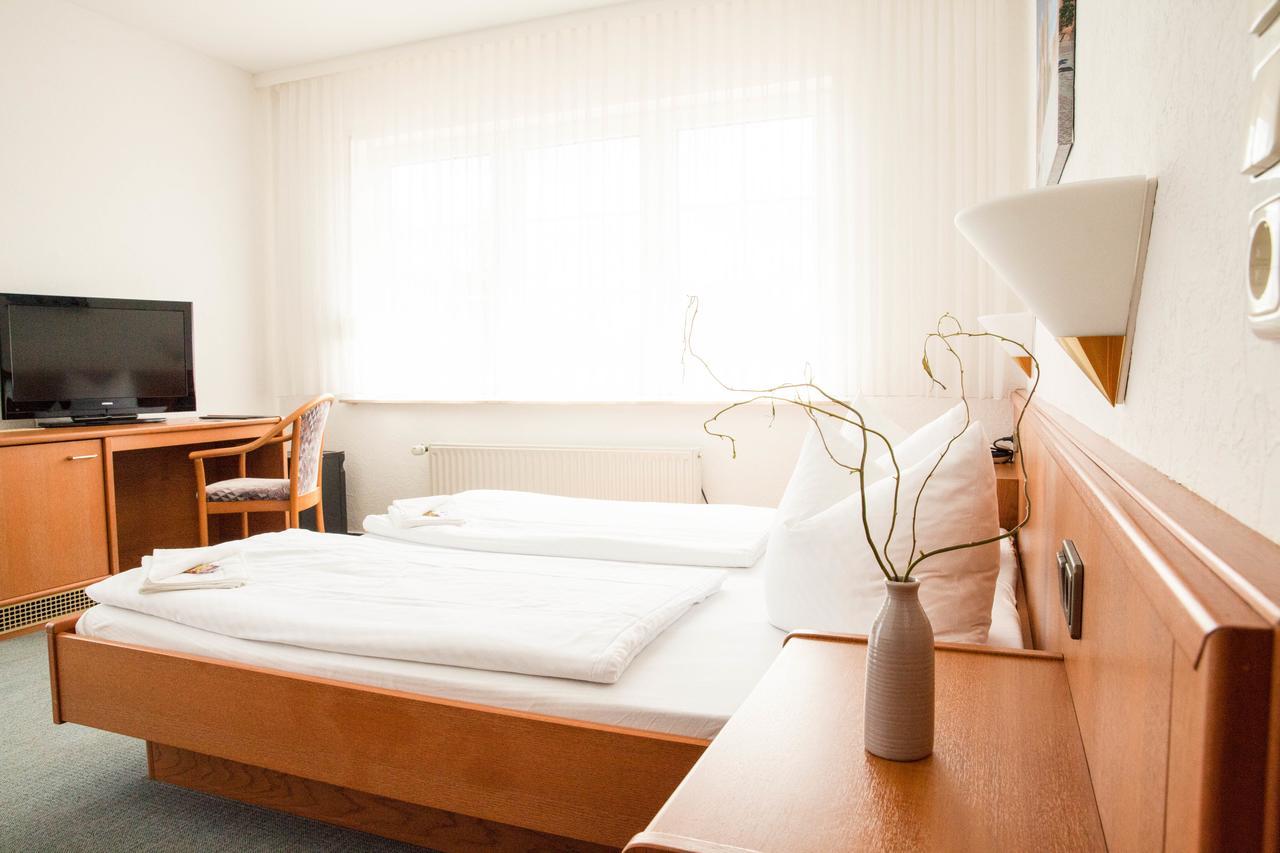Hotel Am Meilenstein Dunkelforth エクステリア 写真