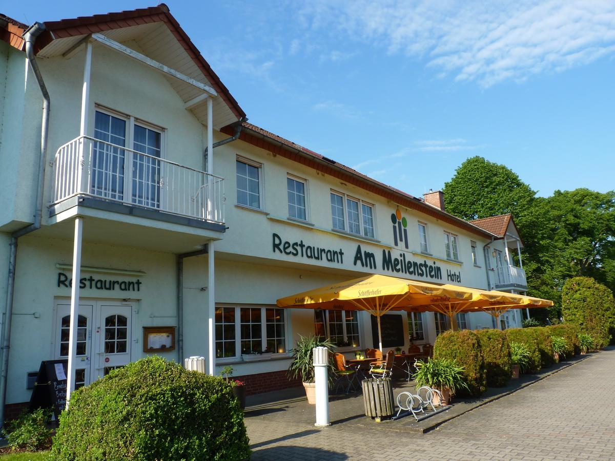 Hotel Am Meilenstein Dunkelforth エクステリア 写真