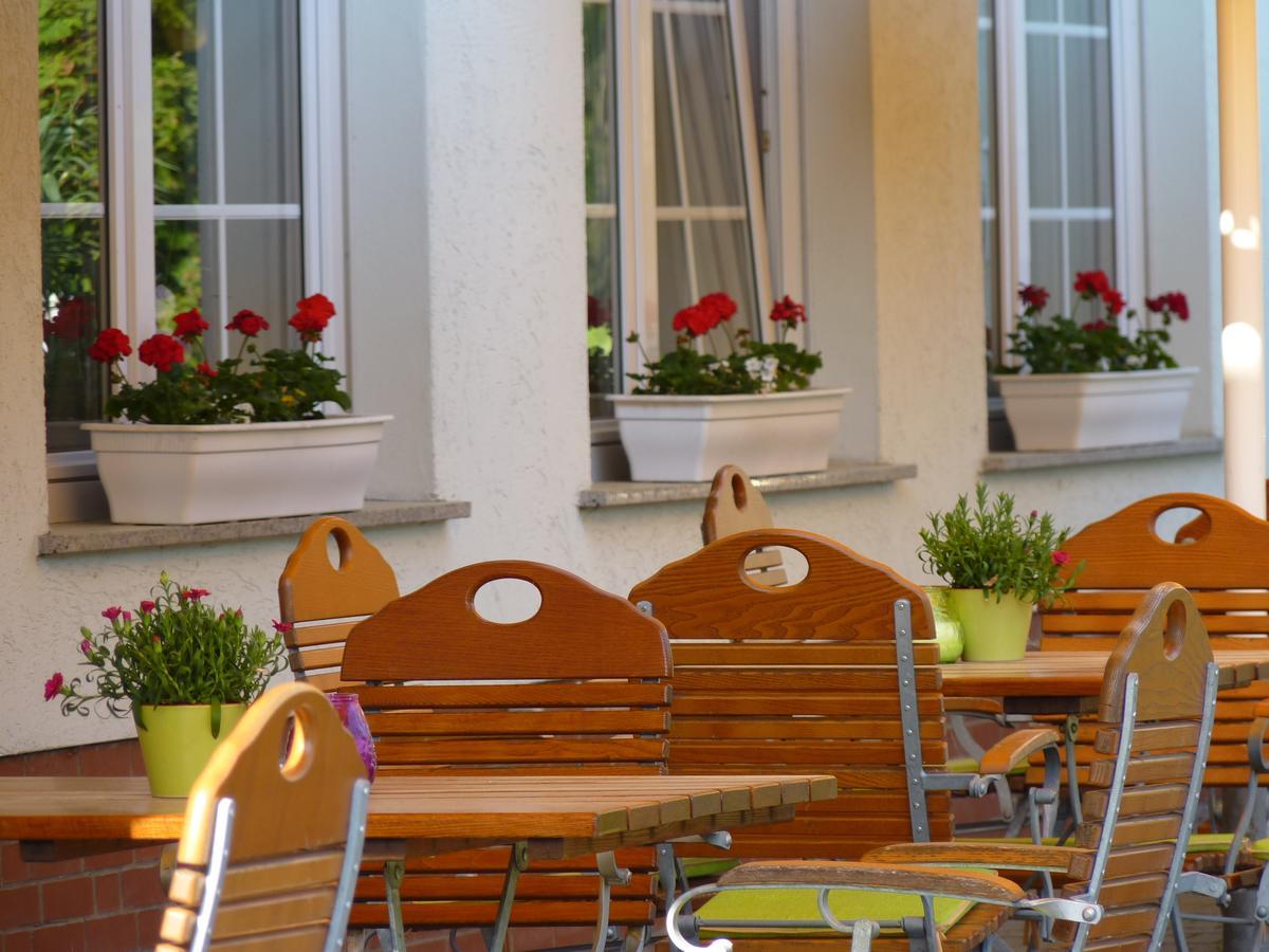 Hotel Am Meilenstein Dunkelforth エクステリア 写真