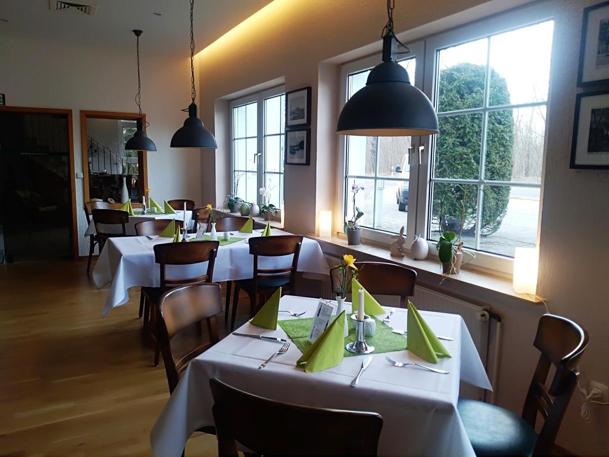 Hotel Am Meilenstein Dunkelforth エクステリア 写真