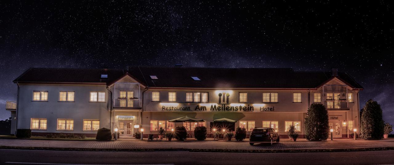 Hotel Am Meilenstein Dunkelforth エクステリア 写真